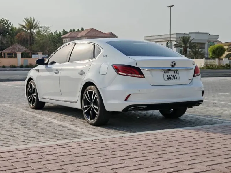 2022 ام جي 6 in Dubai
