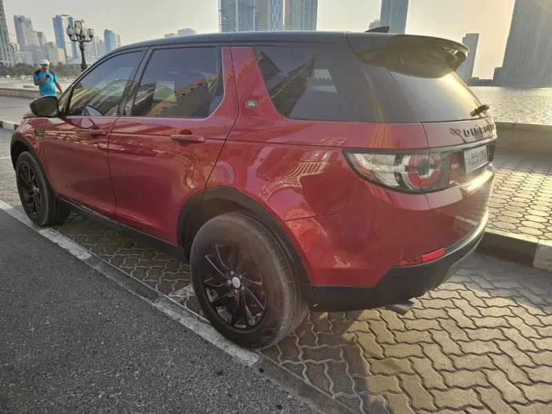 2018 لاند روفر ديسكفري in Dubai