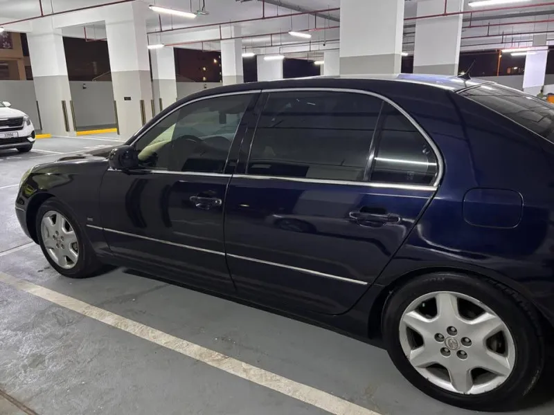 2001 لكزس آل آس ٤٣٠ in Dubai