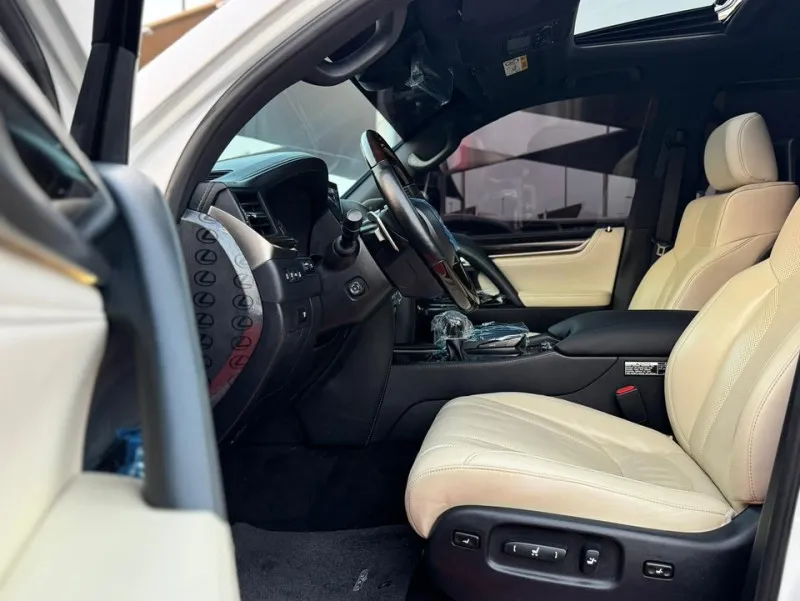 2017 Lexus LX 570 in Dubai