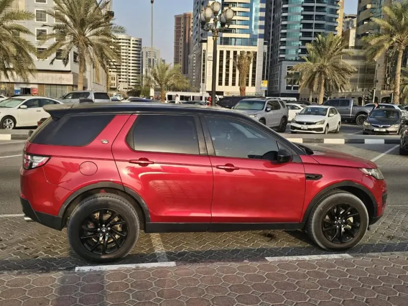 2018 لاند روفر ديسكفري in Dubai