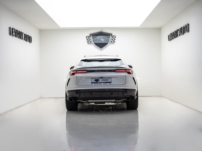 2022 Lamborghini URUS