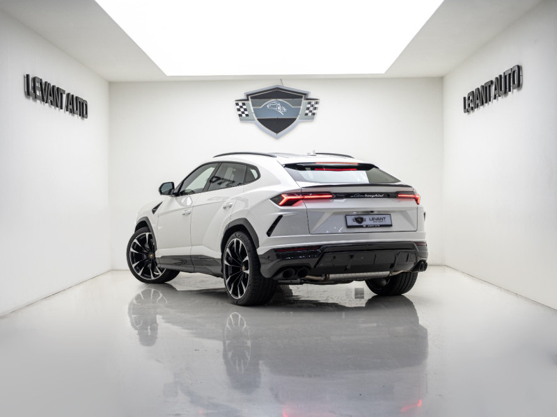 2022 Lamborghini URUS