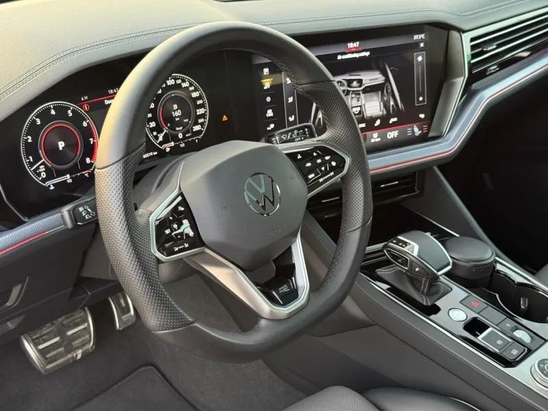 2022 Volkswagen Touareg in Dubai