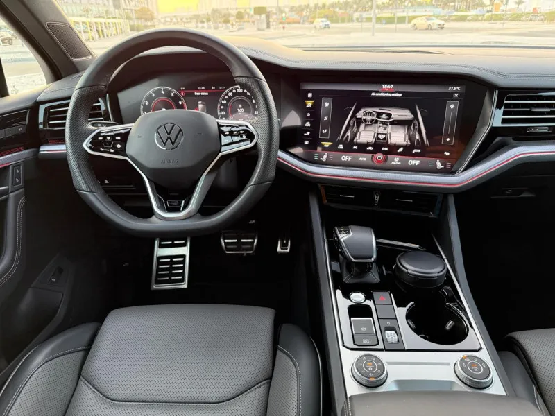2022 Volkswagen Touareg in Dubai
