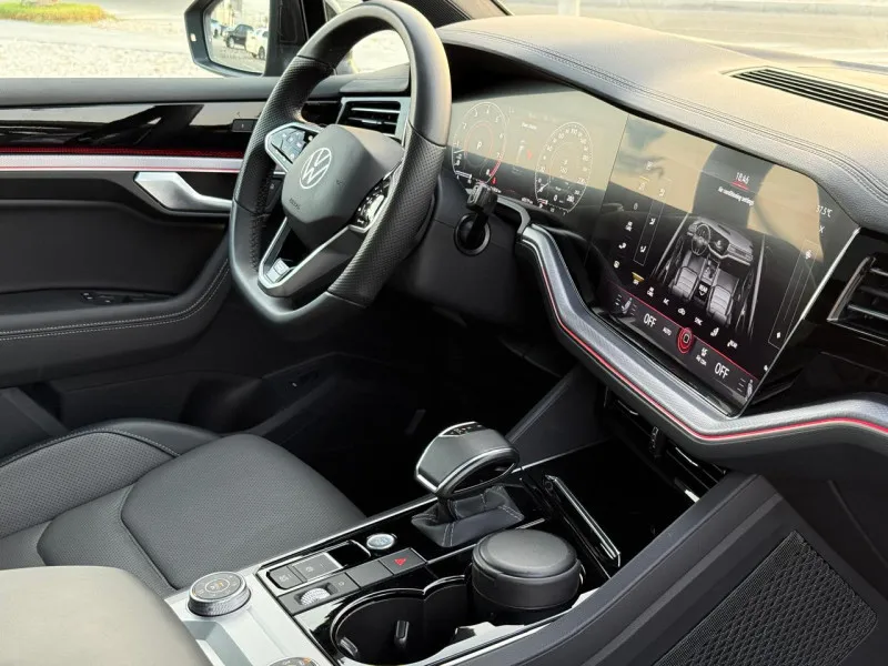 2022 Volkswagen Touareg in Dubai