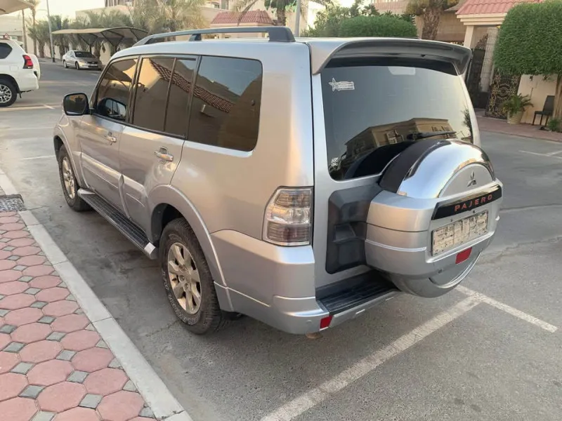 2013 Mitsubishi Pajero in Dubai