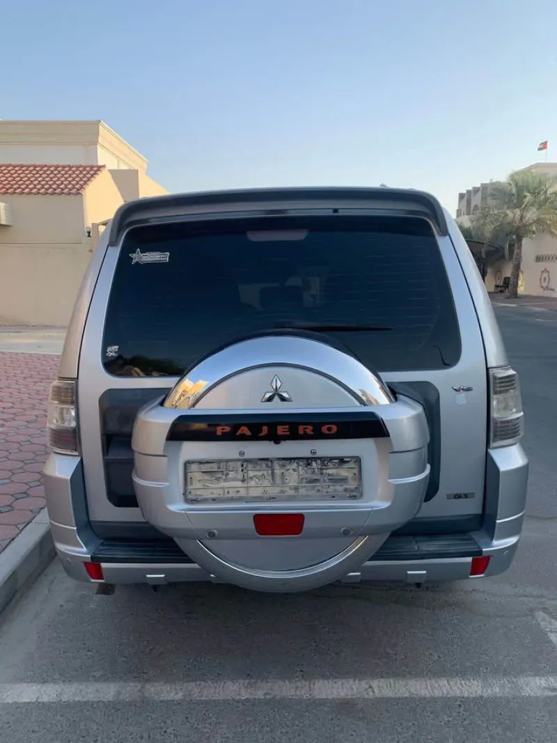 2013 Mitsubishi Pajero in Dubai