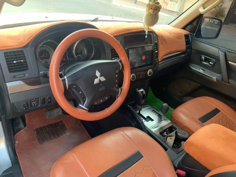 2013 Mitsubishi Pajero in Dubai