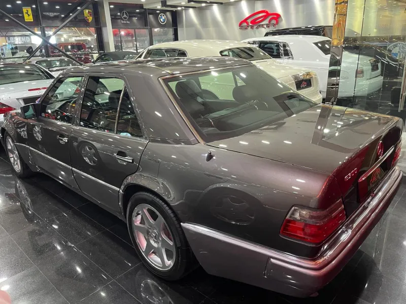 1992 Mercedes-Benz E-Class in Dubai