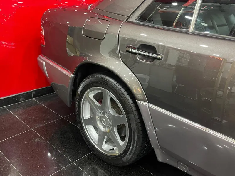 1992 Mercedes-Benz E-Class in Dubai