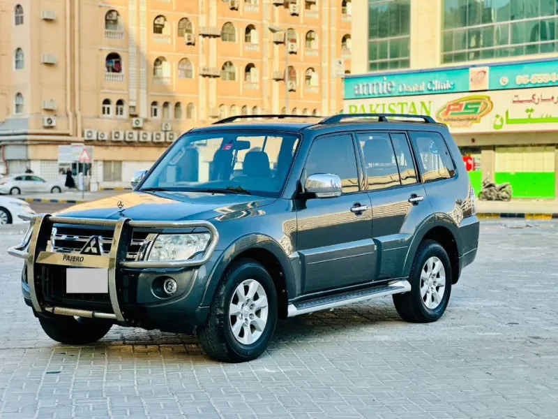 2013 Mitsubishi Pajero in Dubai