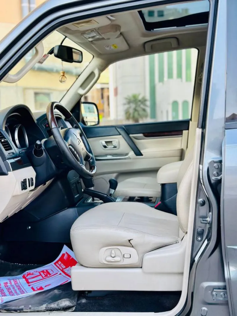 2013 Mitsubishi Pajero in Dubai