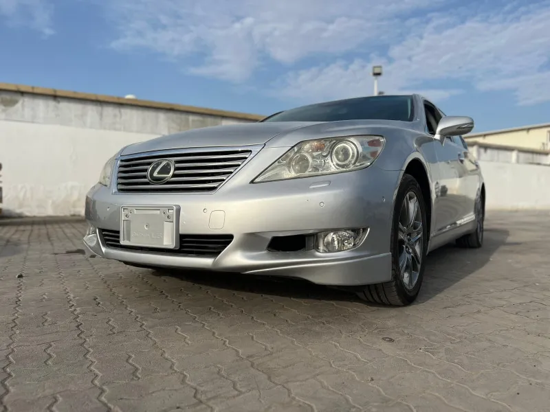 2010 لكزس ال اس in Dubai