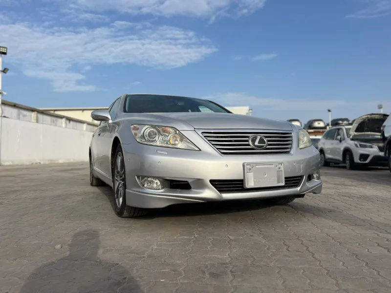 2010 لكزس ال اس in Dubai