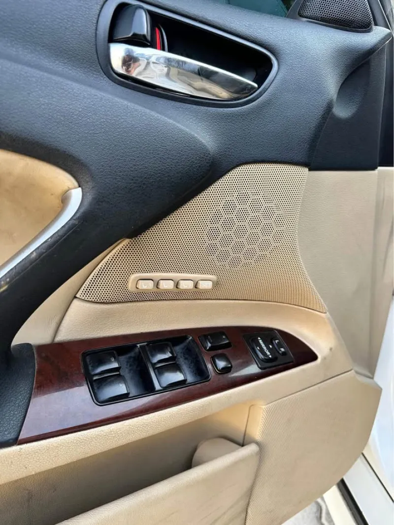 2007 Lexus IS in Dubai