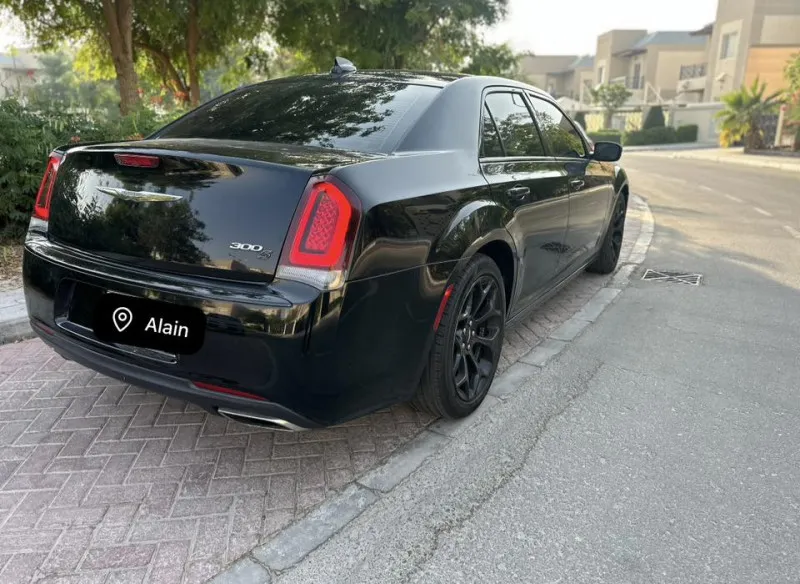 2019 Chrysler 300 in Dubai