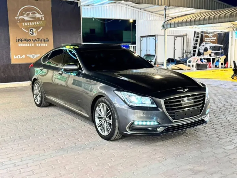 2017 جينيسس جي ٨٠ in Dubai