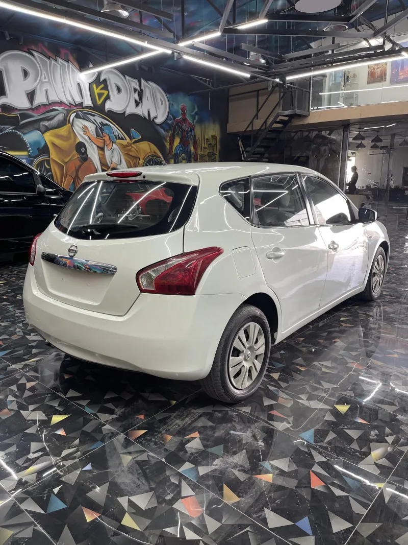 2016 Nissan Tiida in Dubai