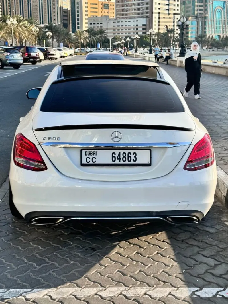 2015 مرسيدس-بنز آلفئة - C in Dubai