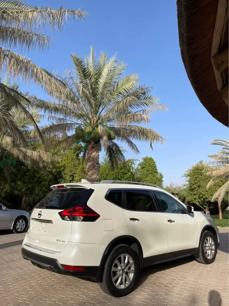 2017 Nissan Rogue in Dubai