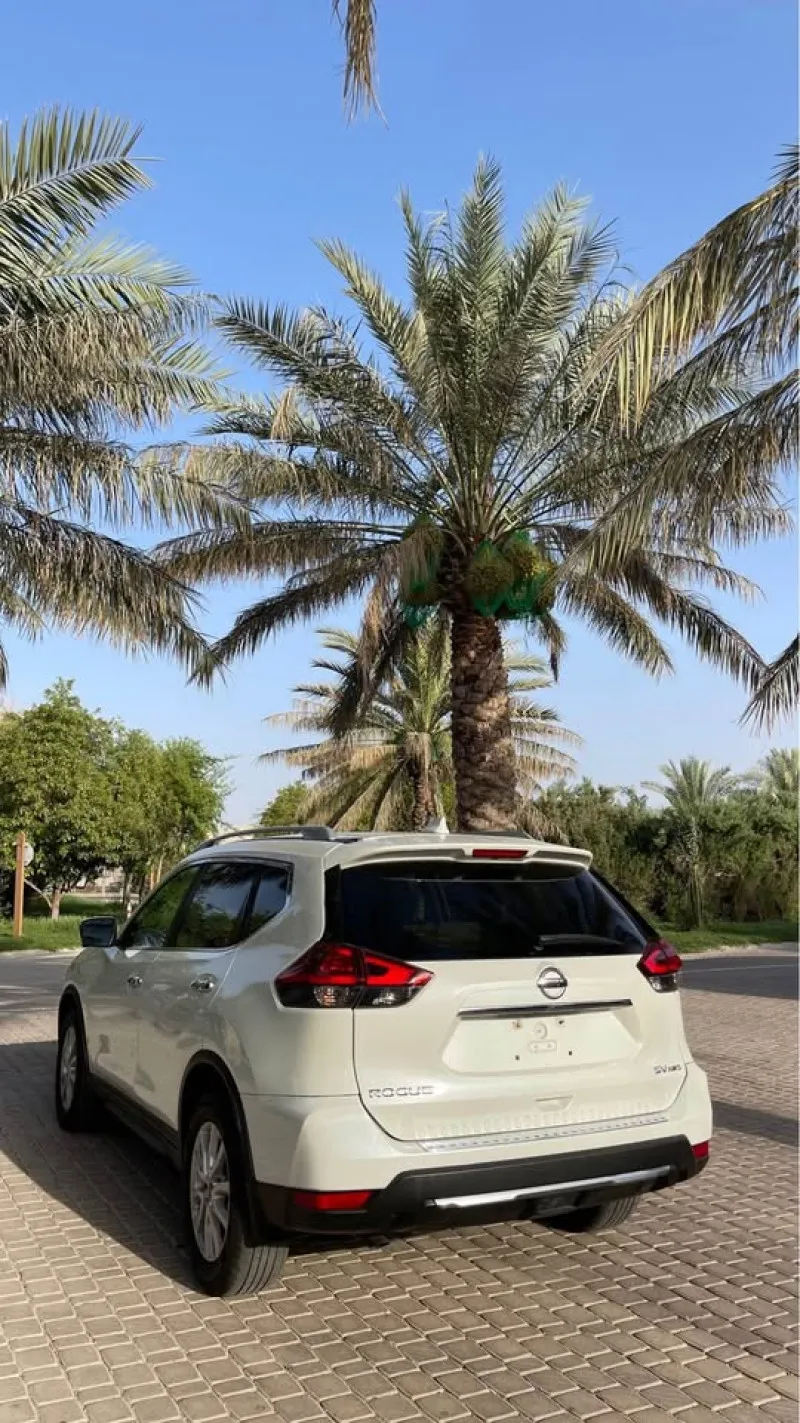 2017 Nissan Rogue in Dubai