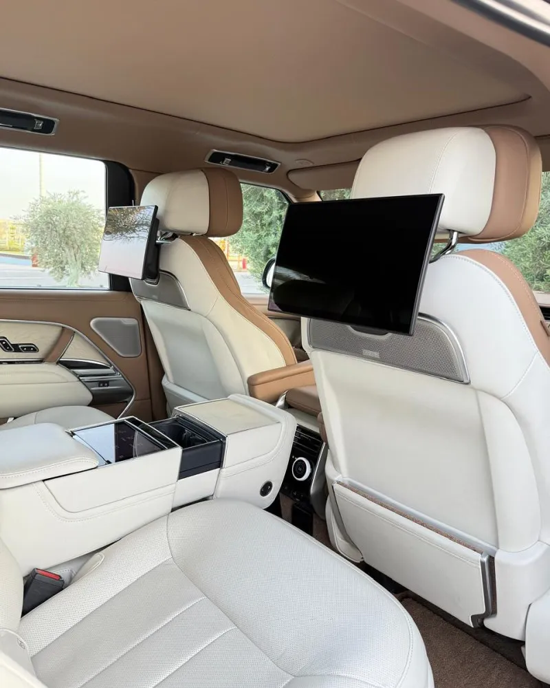 2023 Land Rover Range Rover in Dubai