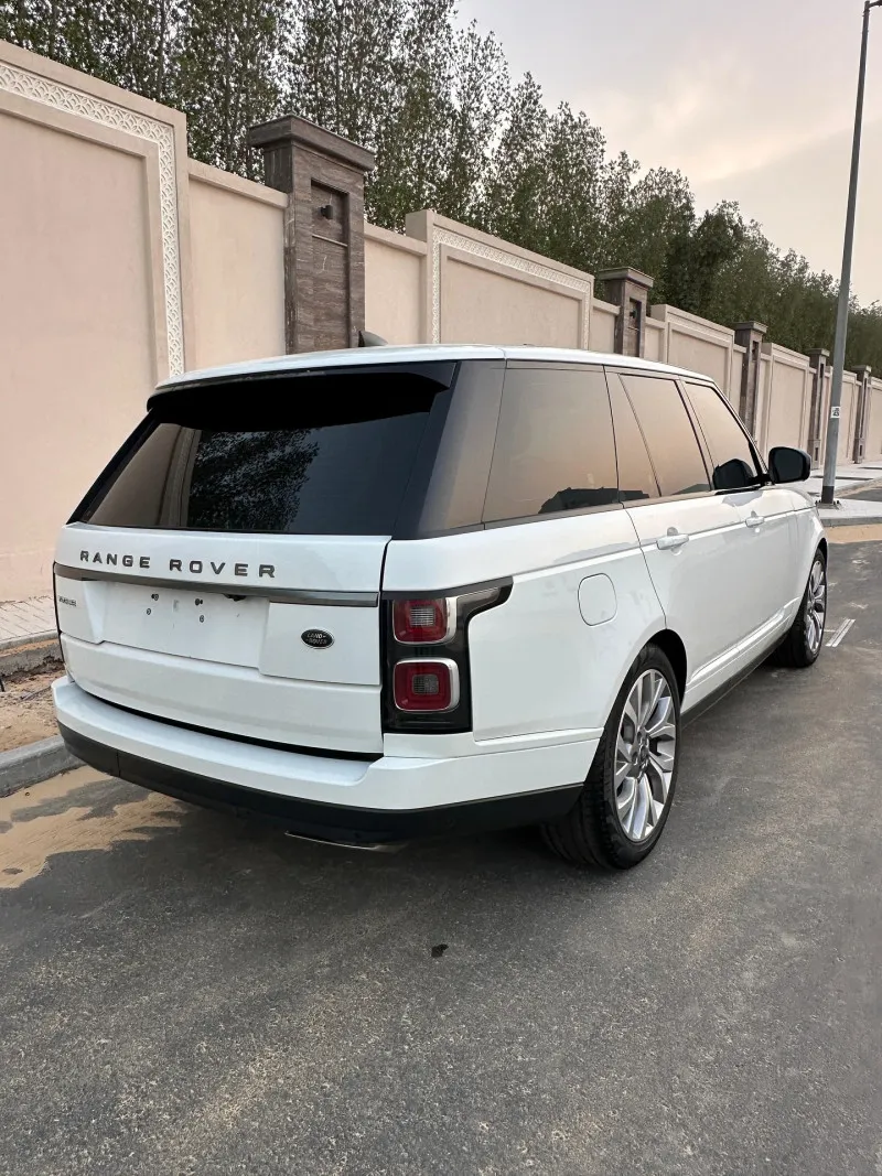 2018 لاند روفر رينج روفر in Dubai