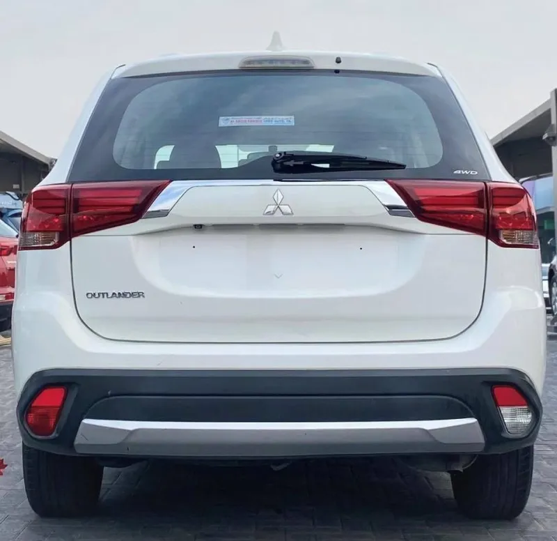 2017 Mitsubishi Outlander in Dubai