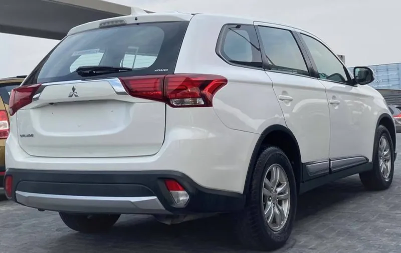 2017 Mitsubishi Outlander in Dubai