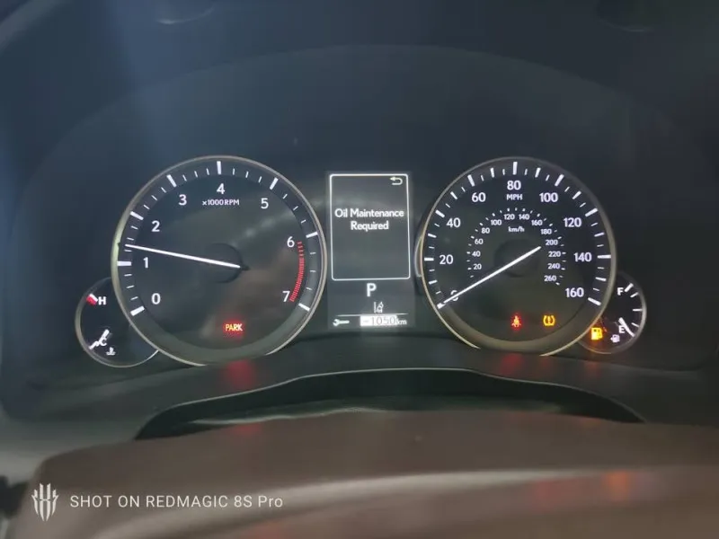 2016 Lexus ES in Dubai