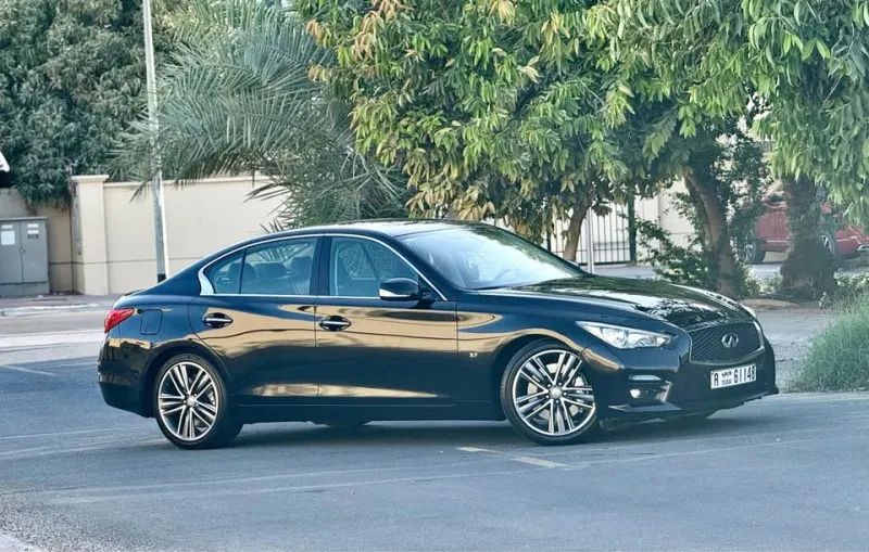 2016 Infiniti Q50 in Dubai