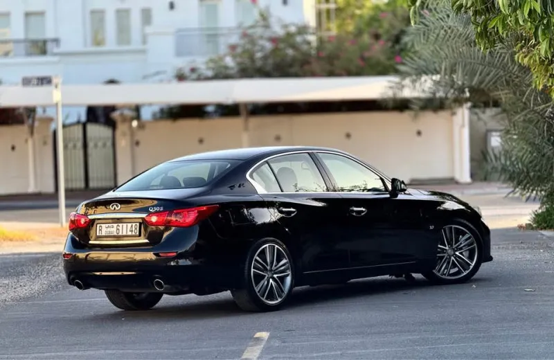 2016 Infiniti Q50 in Dubai