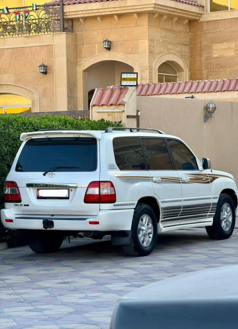2006 تويوتا لاند كروزر in Dubai