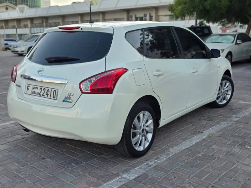 2016 Nissan Tiida in Dubai