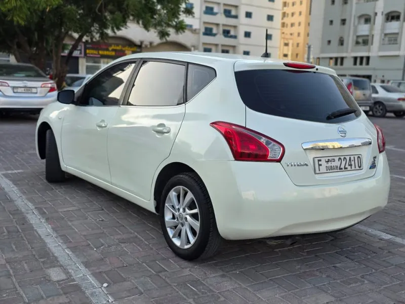 2016 Nissan Tiida in Dubai