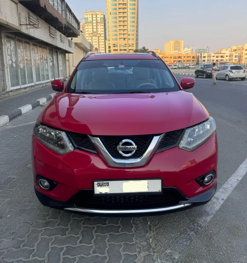 2015 نيسان اكس تريل in Dubai