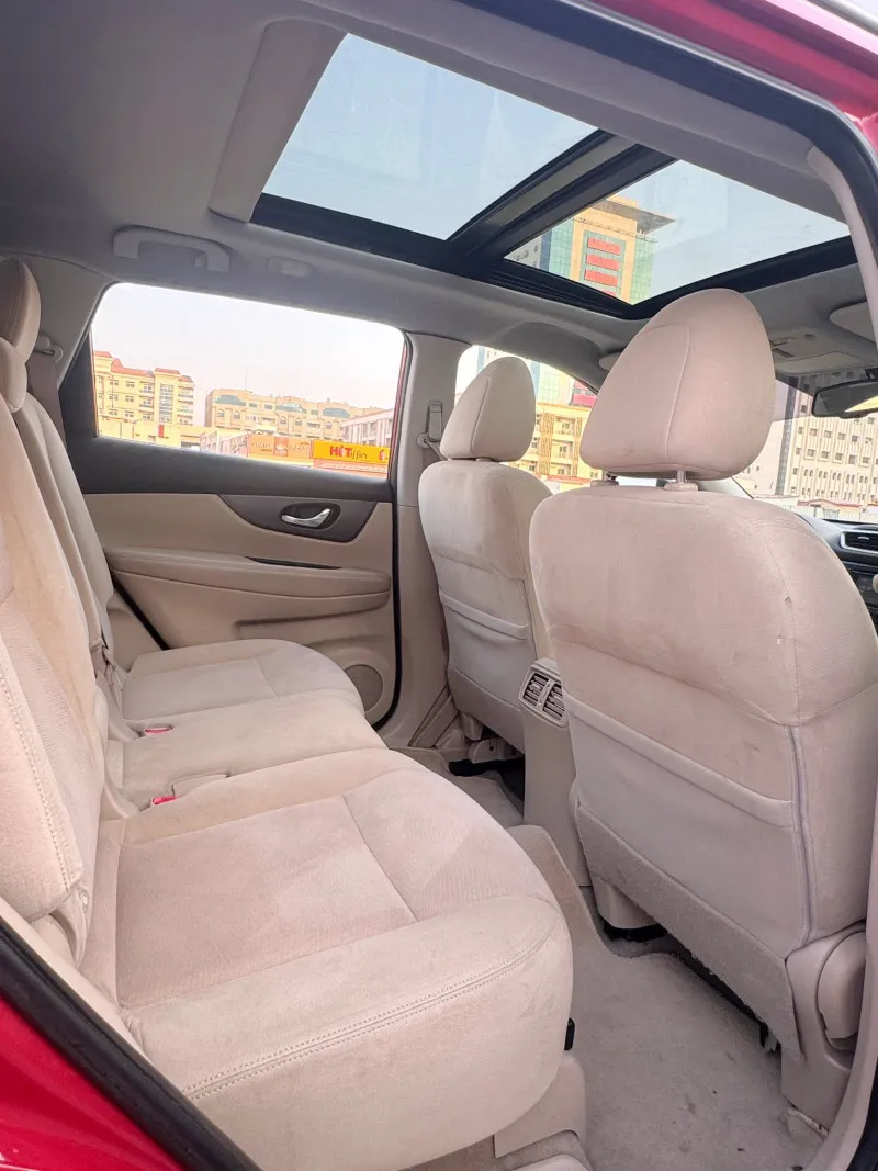 2015 نيسان اكس تريل in Dubai