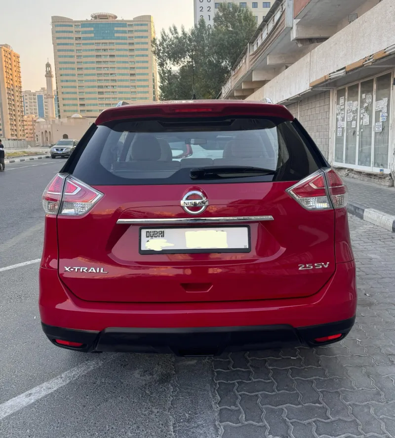 2015 نيسان اكس تريل in Dubai