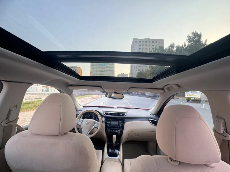2015 نيسان اكس تريل in Dubai