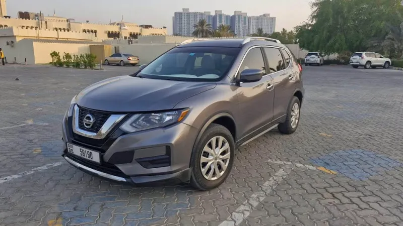 2017 نيسان روج in Dubai