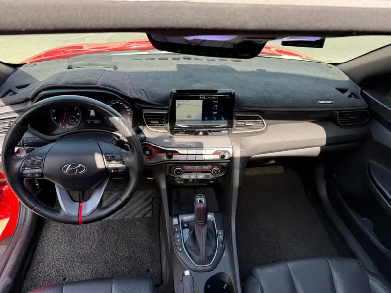 2018 Hyundai Veloster in Dubai