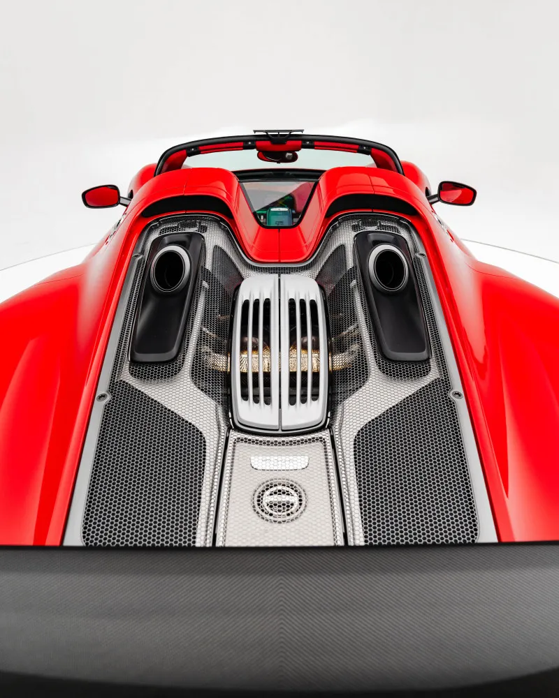 2015 بورش 918 سبايدر in Dubai