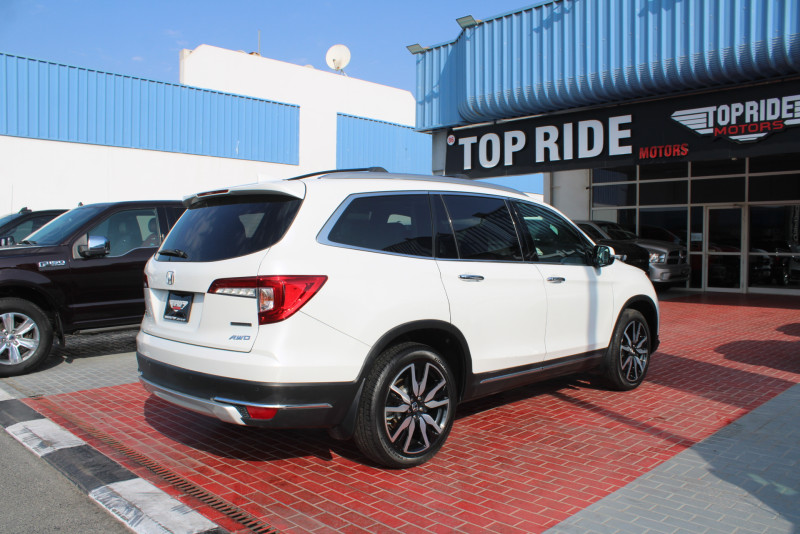 2021 Honda Pilot in dubai