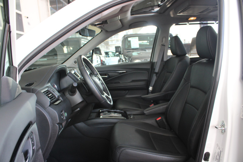 2021 Honda Pilot in dubai