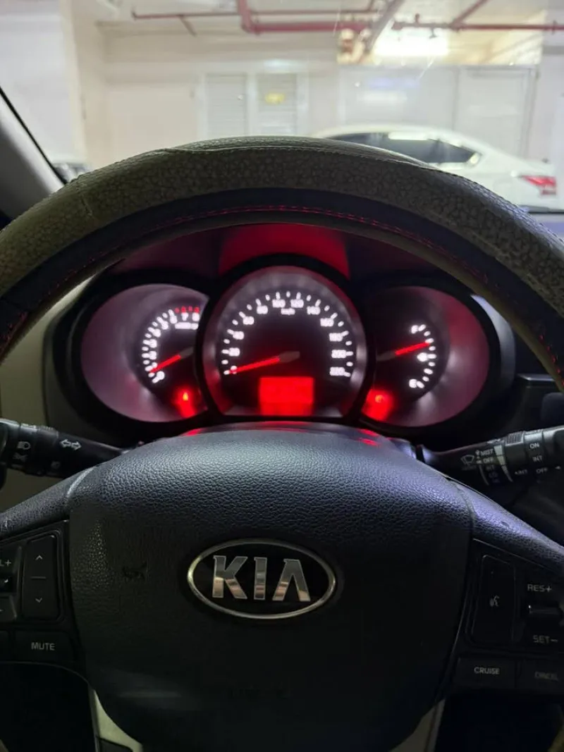 2013 Kia Rio in Dubai