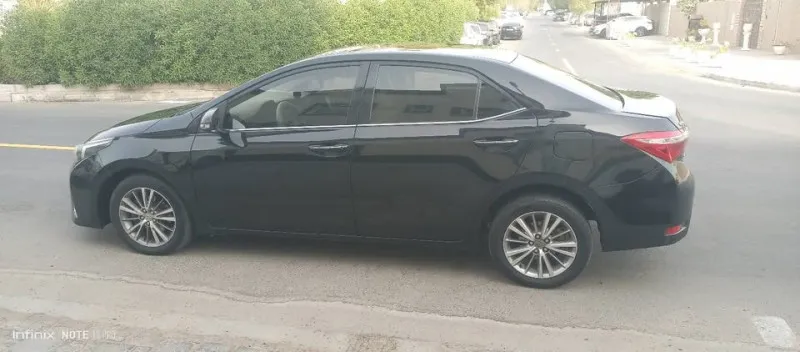 2014 تويوتا كورولا in Dubai