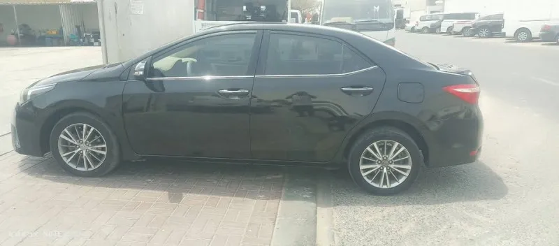 2014 تويوتا كورولا in Dubai