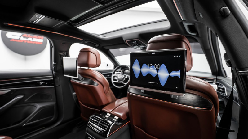 2018 Audi A8 in dubai