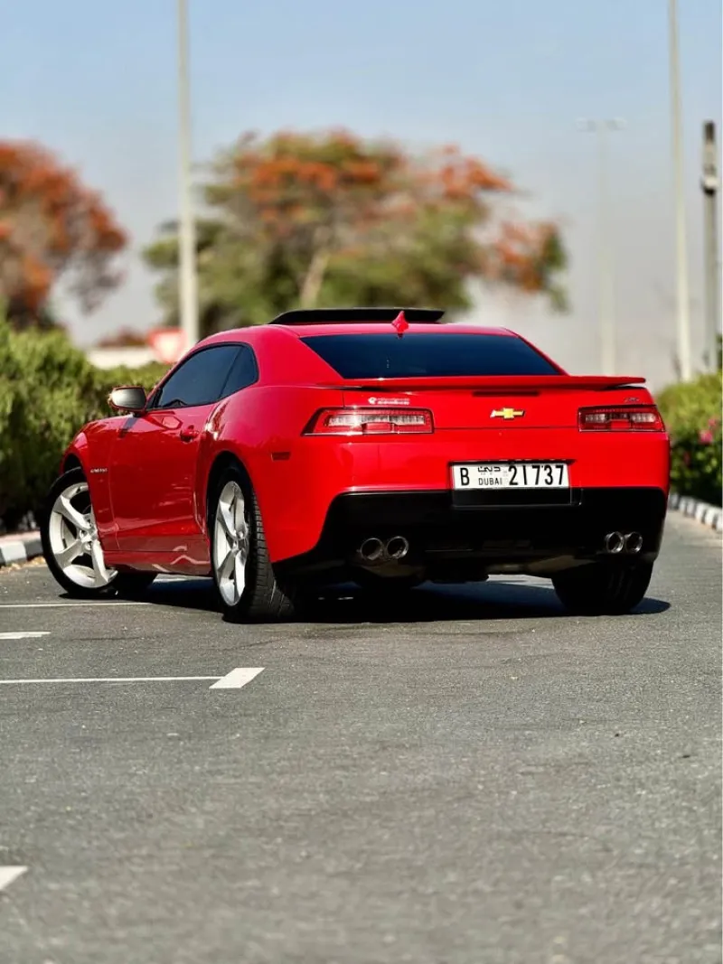 2015 شيفروليه كامارو in Dubai